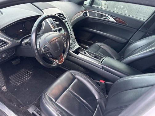 2017 Lincoln MKZ Base