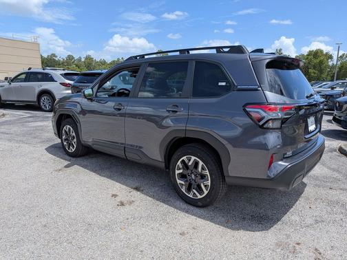 Magnetite Gray Metallic 2026 Subaru Forester Premium