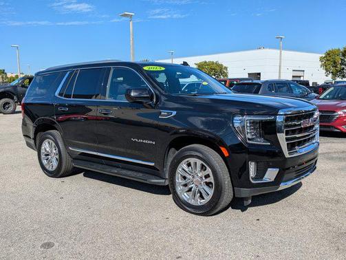 2023 GMC Yukon SLT