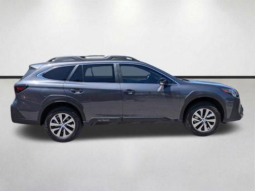 Magnetite Gray Metallic 2025 Subaru Outback Premium