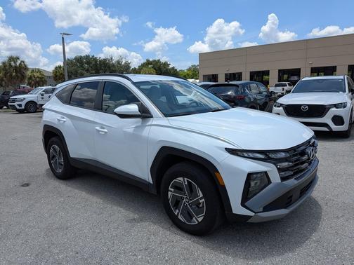 Creamy White Pearl 2025 Hyundai TUCSON Hybrid Blue