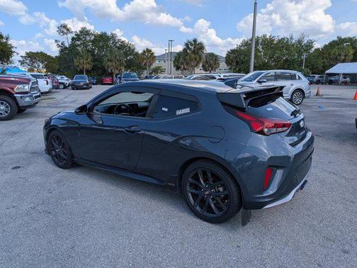 2019 Hyundai Veloster Base