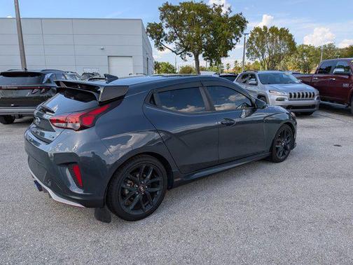 2019 Hyundai Veloster Base