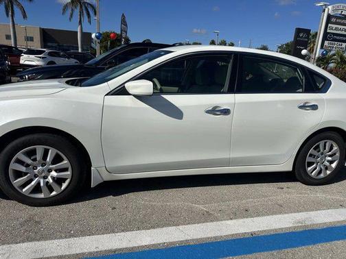 2016 Nissan Altima 2.5 S