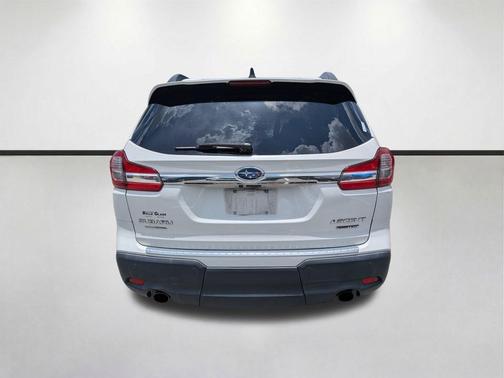 Crystal White Pearl 2020 Subaru Ascent Limited 7-Passenger
