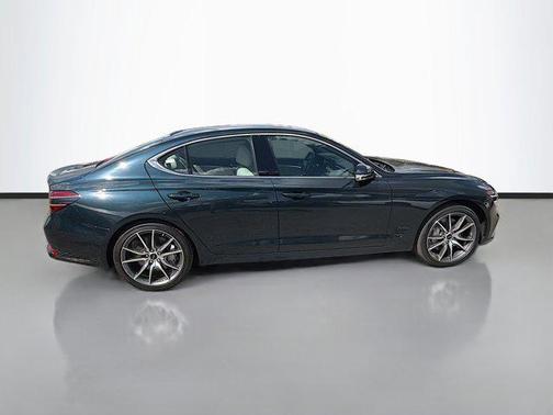 2025 Genesis G70 2.5T AWD