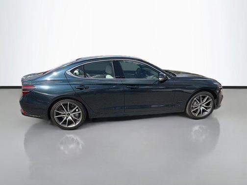 2025 Genesis G70 2.5T AWD