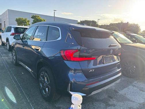 Phytonic Blue Metallic 2025 BMW X1 xDrive28i
