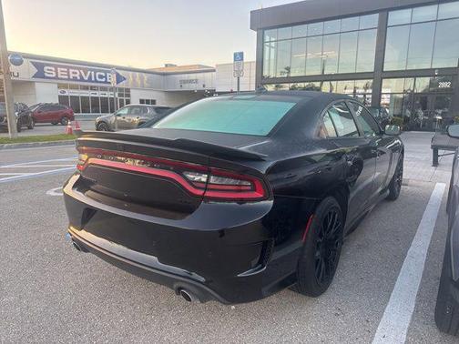Pitch Black Clearcoat 2022 Dodge Charger GT