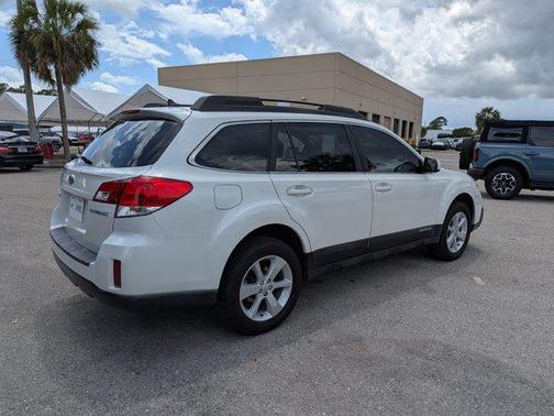 Satin White Pearl 2014 Subaru Outback 2.5i Premium