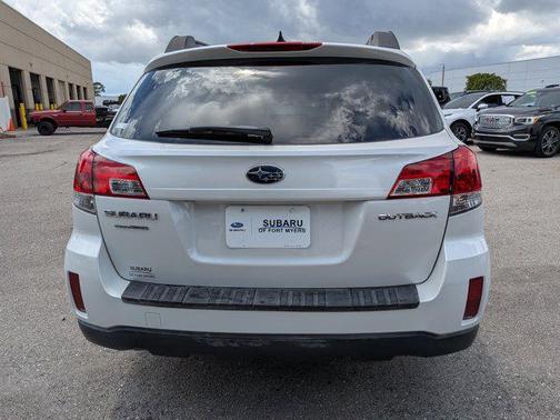 Satin White Pearl 2014 Subaru Outback 2.5i Premium