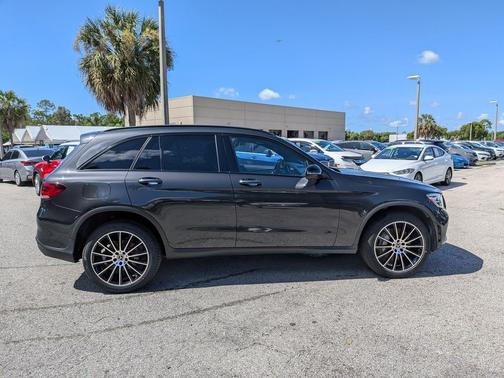 Gray Metallic 2022 Mercedes-Benz GLC 300 Base