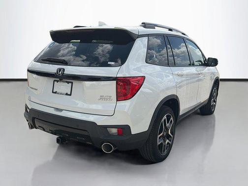 2023 Honda Passport AWD Elite