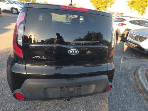 2016 Kia Soul Base