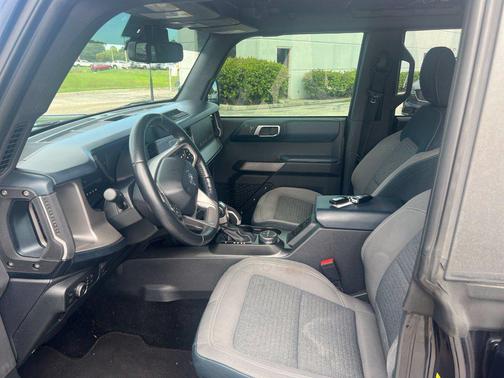 Antimatter Blue Metallic 2021 Ford Bronco Outer Banks