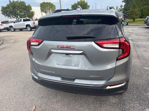 2024 GMC Terrain AWD AT4