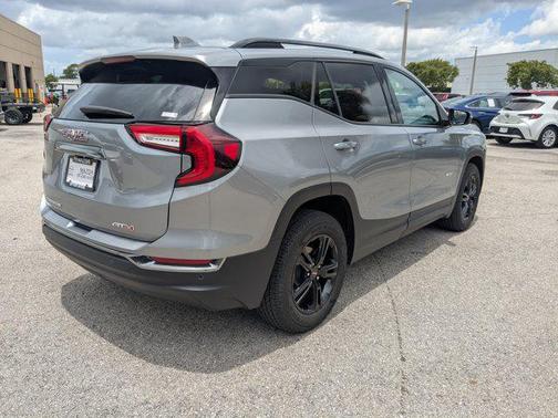 2024 GMC Terrain AWD AT4