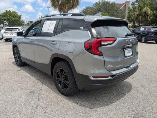 2024 GMC Terrain AWD AT4