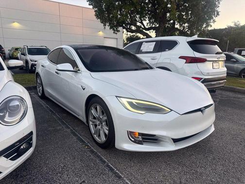 Pearl White Multi-Coat 2021 Tesla Model S Long Range