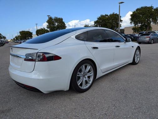 Pearl White Multi-Coat 2021 Tesla Model S Long Range