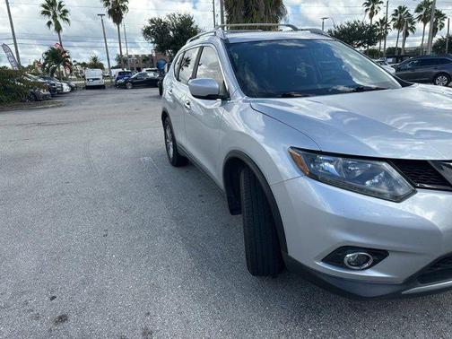 2016 Nissan Rogue SV