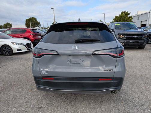 Urban Gray Pearl 2025 Honda HR-V 2WD Sport