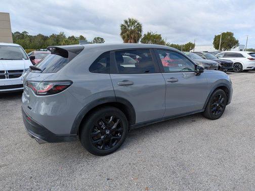 Urban Gray Pearl 2025 Honda HR-V 2WD Sport