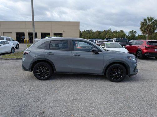 Urban Gray Pearl 2025 Honda HR-V 2WD Sport