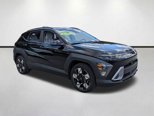 Abyss Black Pearl 2025 Hyundai KONA SEL Convenience