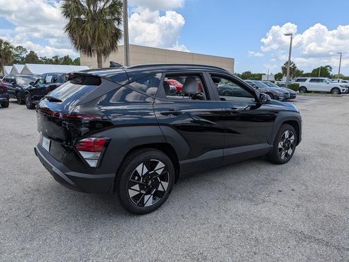 Abyss Black Pearl 2025 Hyundai KONA SEL Convenience