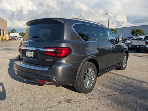 2024 INFINITI QX80 Luxe