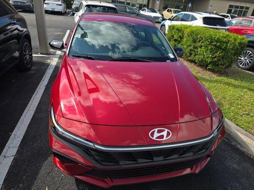 2025 Hyundai ELANTRA Sport