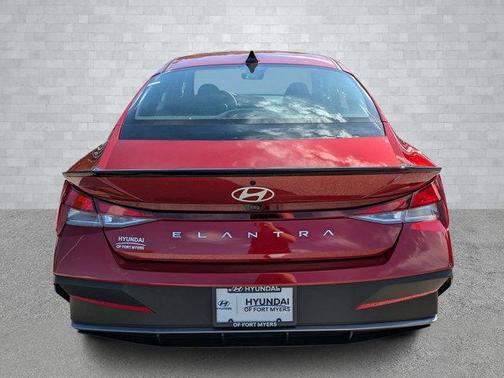 2025 Hyundai ELANTRA Sport