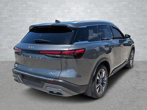 2022 INFINITI QX60 Luxe