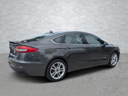 2019 Ford Fusion Hybrid Titanium