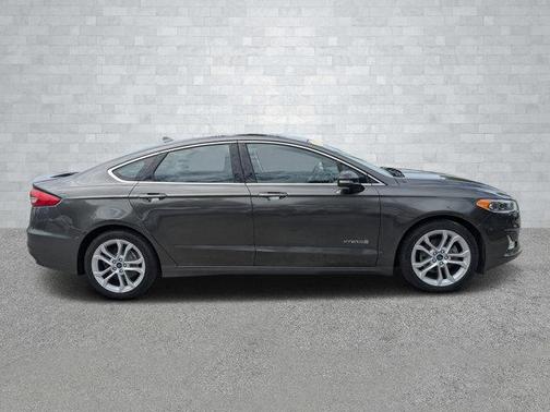 2019 Ford Fusion Hybrid Titanium