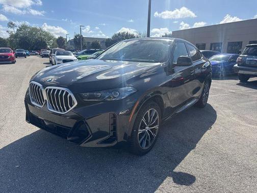 2025 BMW X6 xDrive40i