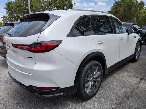 Rhodium White Premium 2026 Mazda CX-90 3.3 Turbo Preferred