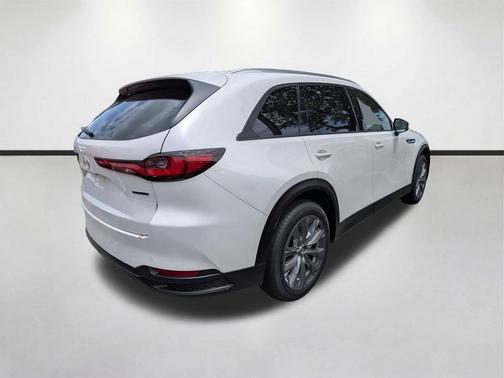 Rhodium White Premium 2026 Mazda CX-90 3.3 Turbo Preferred