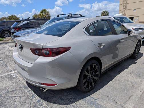 Platinum Quartz Metallic 2026 Mazda Mazda3 2.5 S Select Sport