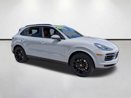 White 2021 Porsche Cayenne S