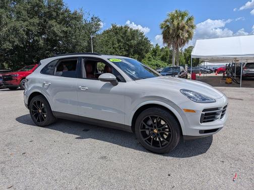 White 2021 Porsche Cayenne S