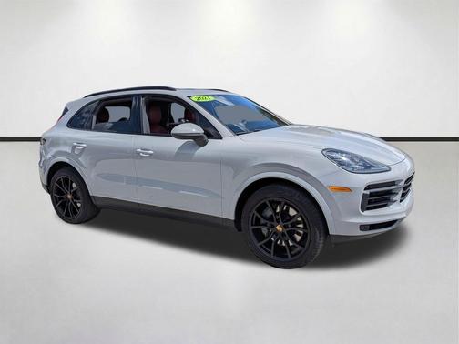 White 2021 Porsche Cayenne S