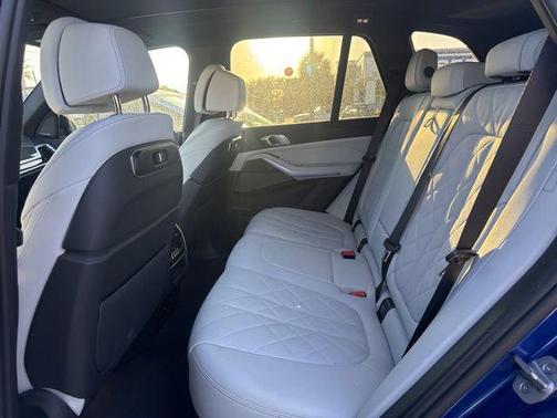 Blue Metallic 2026 BMW X5 M60i