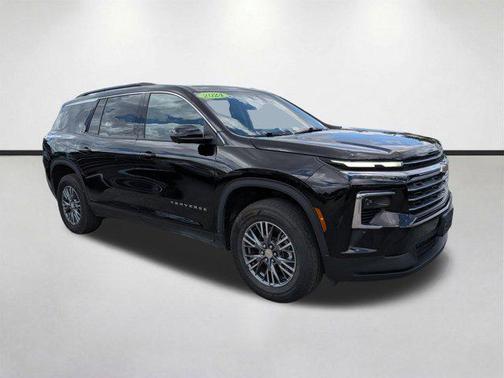 Mosaic Black Metallic 2024 Chevrolet Traverse LT