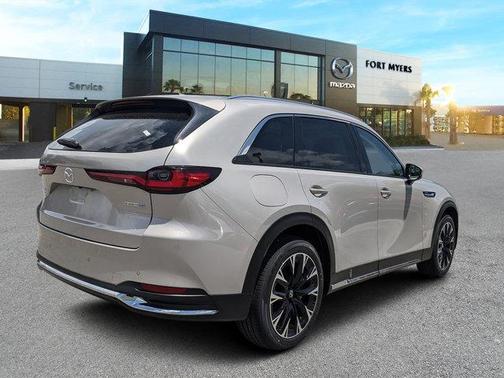 2025 Mazda CX-90 PHEV Premium Plus