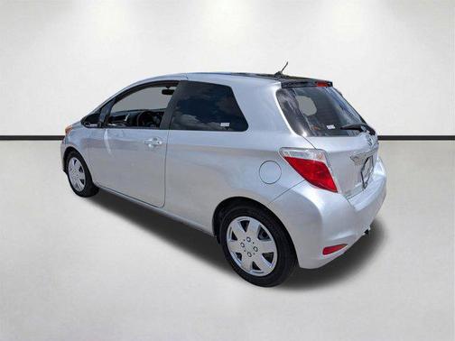 2012 Toyota Yaris L