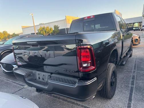 Diamond Black Crystal Pearlcoat 2025 RAM 2500 Tradesman Crew Cab 4x4 6'4' Box