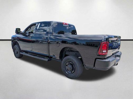 Diamond Black Crystal Pearlcoat 2025 RAM 2500 Tradesman Crew Cab 4x4 6'4' Box