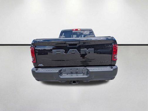 Diamond Black Crystal Pearlcoat 2025 RAM 2500 Tradesman Crew Cab 4x4 6'4' Box